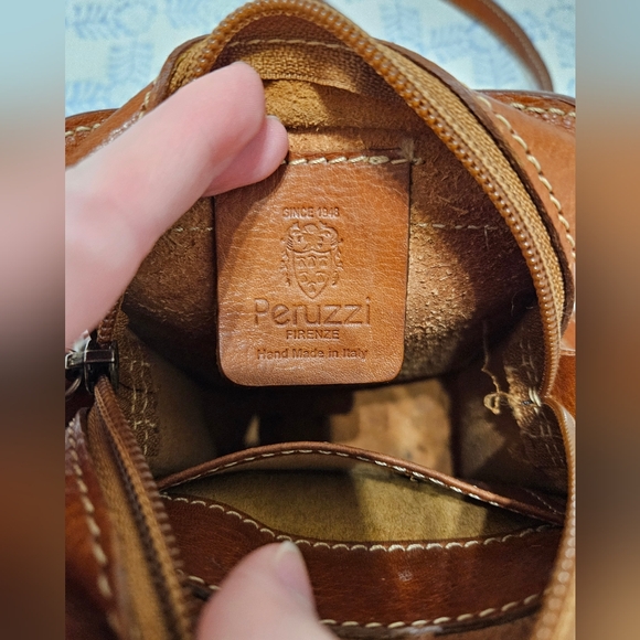 Peruzzi Firenze Leather Bag - Picture 9 of 15